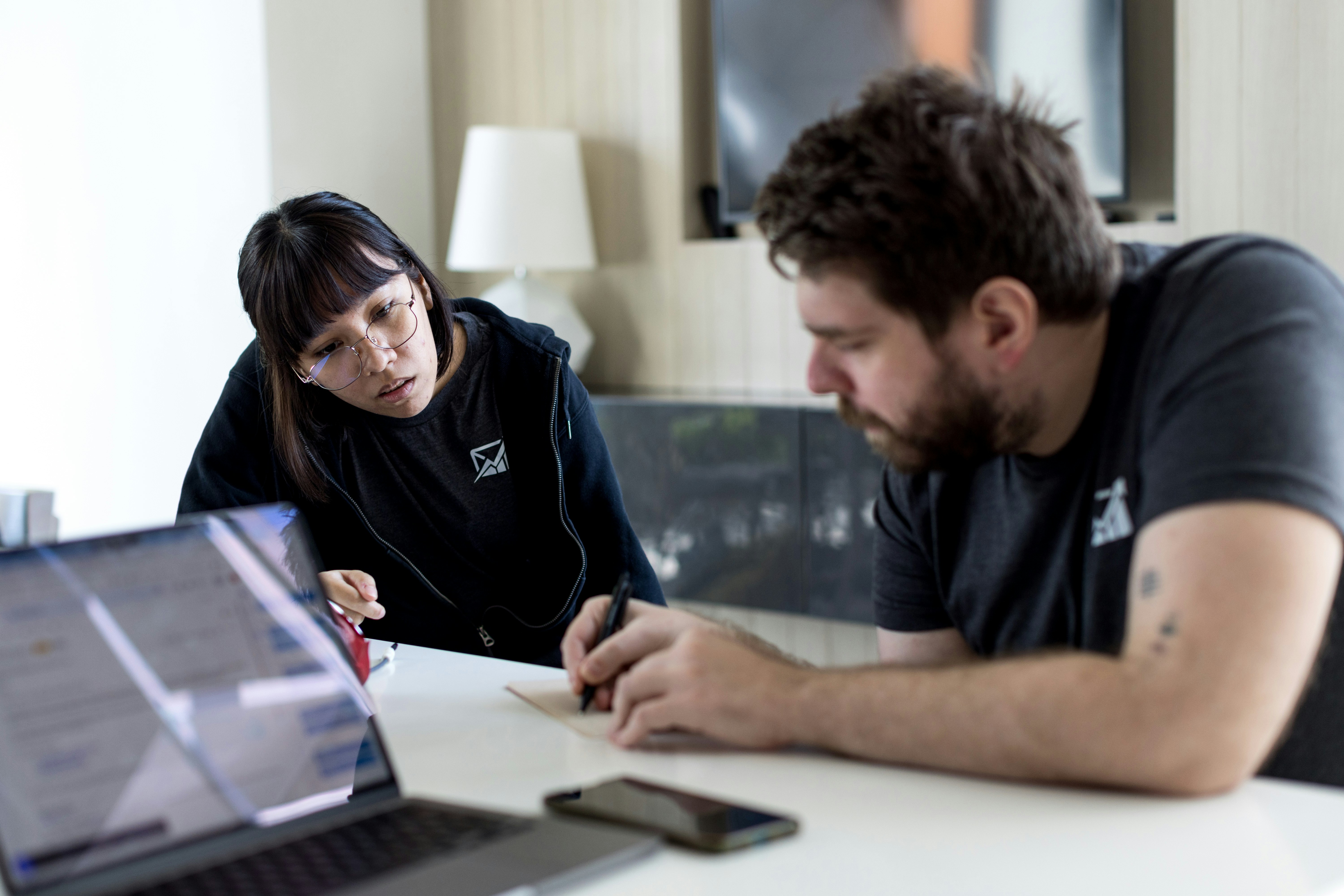 Collaboration Magic: The Secret Sauce to Social Media Growth